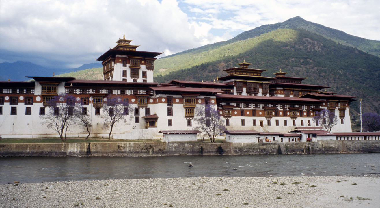 b_195l punakha pano.jpg - Bhoutan - vallée de Punakha, Dzong de Punakha 